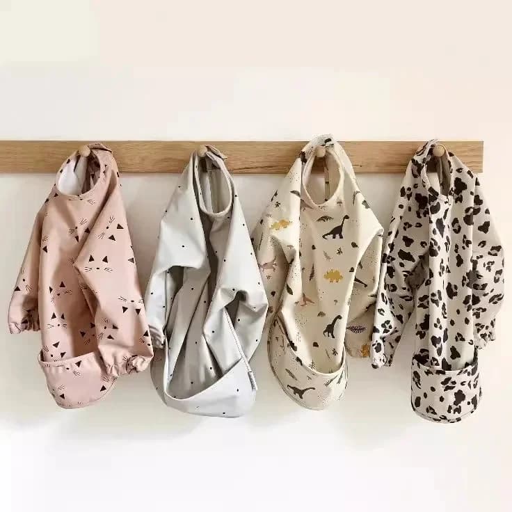 Slabbetjes voor kinderen Cartoon dierenprint Waterdichte slabbetje Babyvoeding Slabbetje Baby Rijstzak Accesorios Bebe Schort met lange mouwen