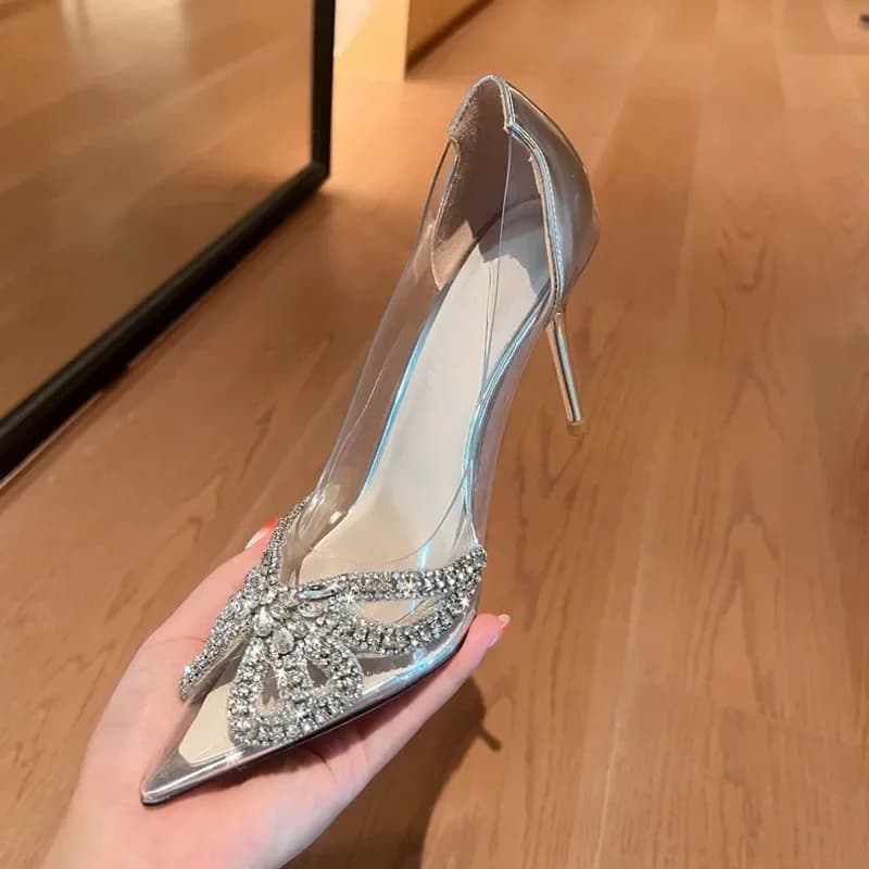 Nieuwe Zomer Nieuwe Damesmode Puntige Transparante Pvc Strass Gewikkeld Ruggesp Hoge Hak Sandalen Banketschoenen