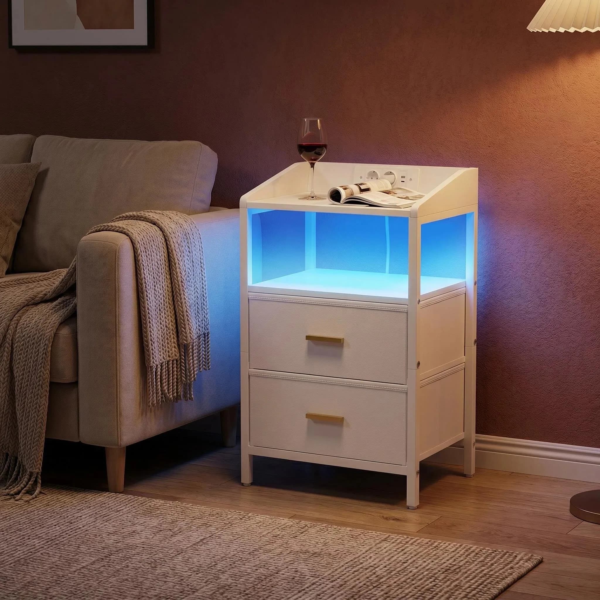 Nachtkastjesset van 2, met LED-verlichting en oplaadstation, bijzettafel met 2 stoffen laden en planken, wit