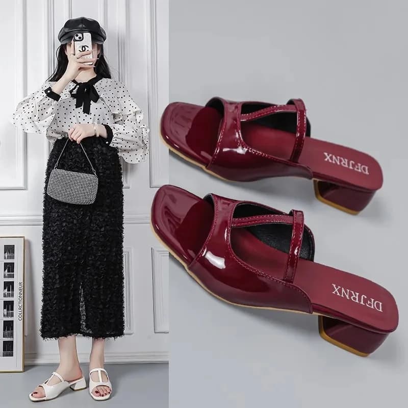 Lederen Peep Toe Zomerschoenen Dikke Med Hakken Gladiator Mode Slip op Rood Zwart Catwalk Merk Dames Sandalen Slipper