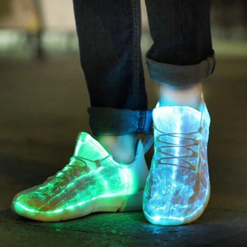 Lente Jongen Lichtgevende Gloeiende Sneakers Mannen Vrouwen Meisje Kinderen LED Licht Schoenen Kinderen Knipperende Volwassenen USB Opladen Glasvezel