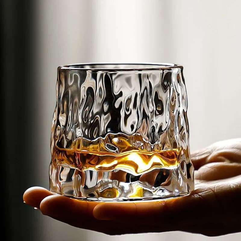 Verdikte Roterende Kristallen Glas Wijn Glas Ins Wind Nordic Whisky Glas Creatieve Persoonlijkheid Buitenlandse Wijn Tumbler Cup