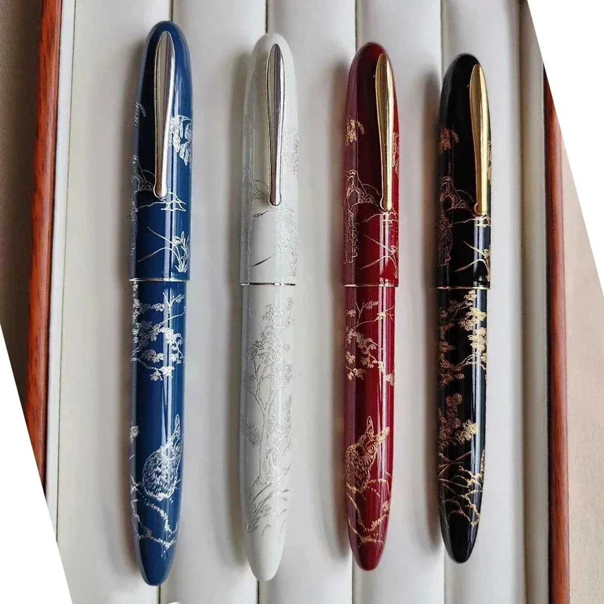 Nieuwe luxe Hongdian N23 vulpen Rabbit Year Limited High-End Studenten Business Kantoorbenodigdheden Gold Carving Schrijfpennen