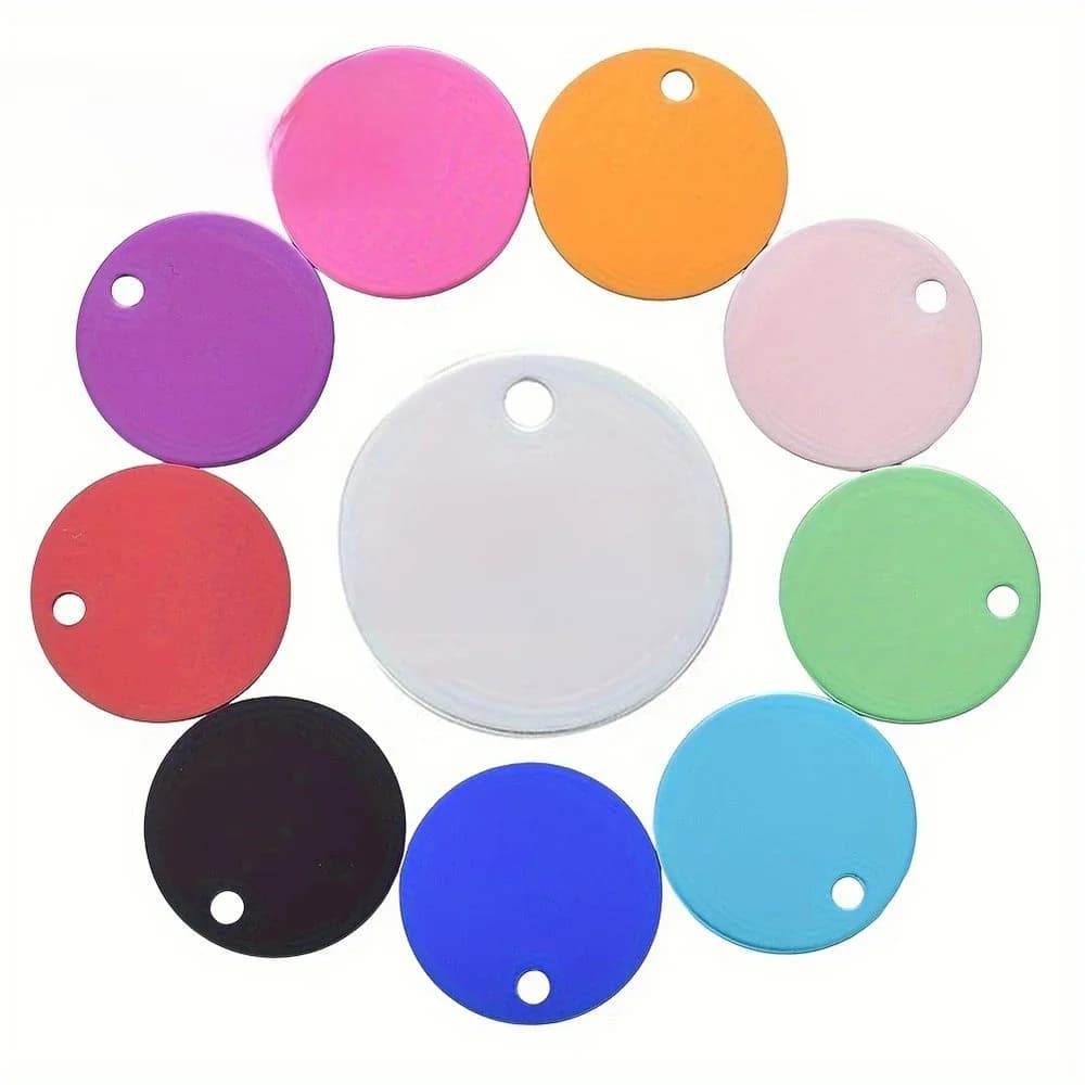 100 Stuks Aluminium Naamplaatje Hond ID Tags Sleutelhangers Meerdere Kleuren Logo Gepersonaliseerde Laser Voor Sleutelhanger Hanger Stempel DIY
