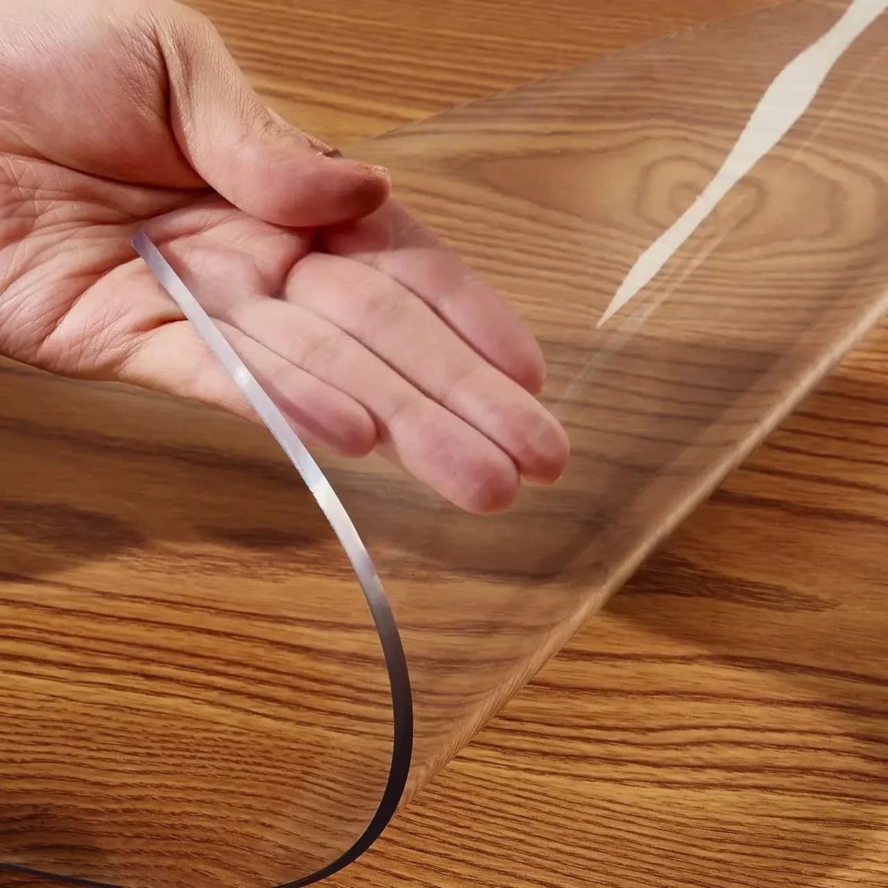 PVC transparant tafelkleed met een bepaalde dikte, hittebestendig, waterdicht en oliebestendig, 1 stuk.