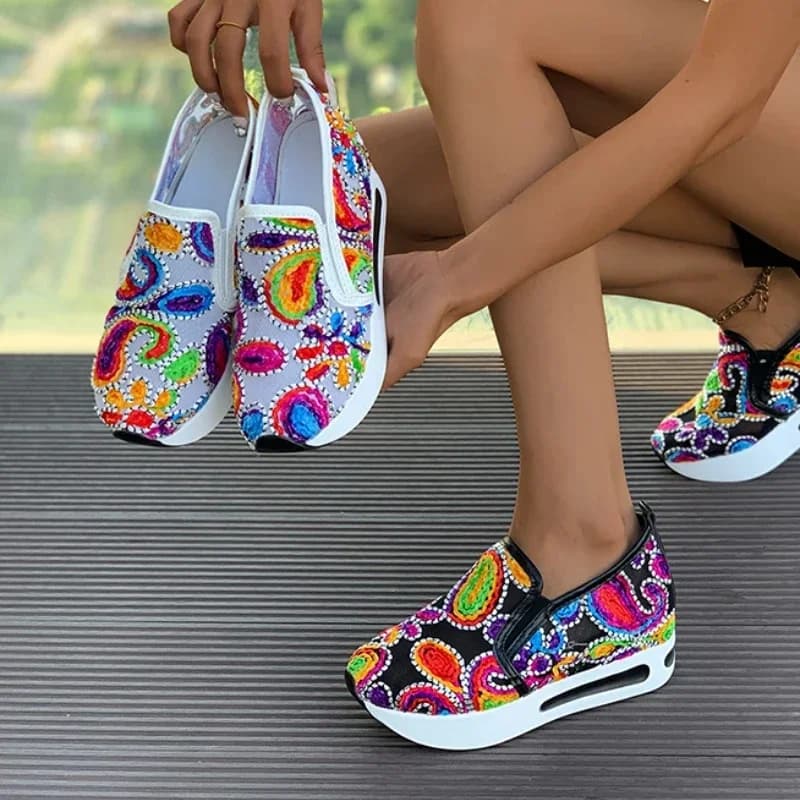 Vrouwen Sneakers Lente Herfst Slip Op Casual Schoenen Voor Vrouwen Borduurwerk Dikke Platform Sneakers Vrouwen Ademende Mesh Loafers