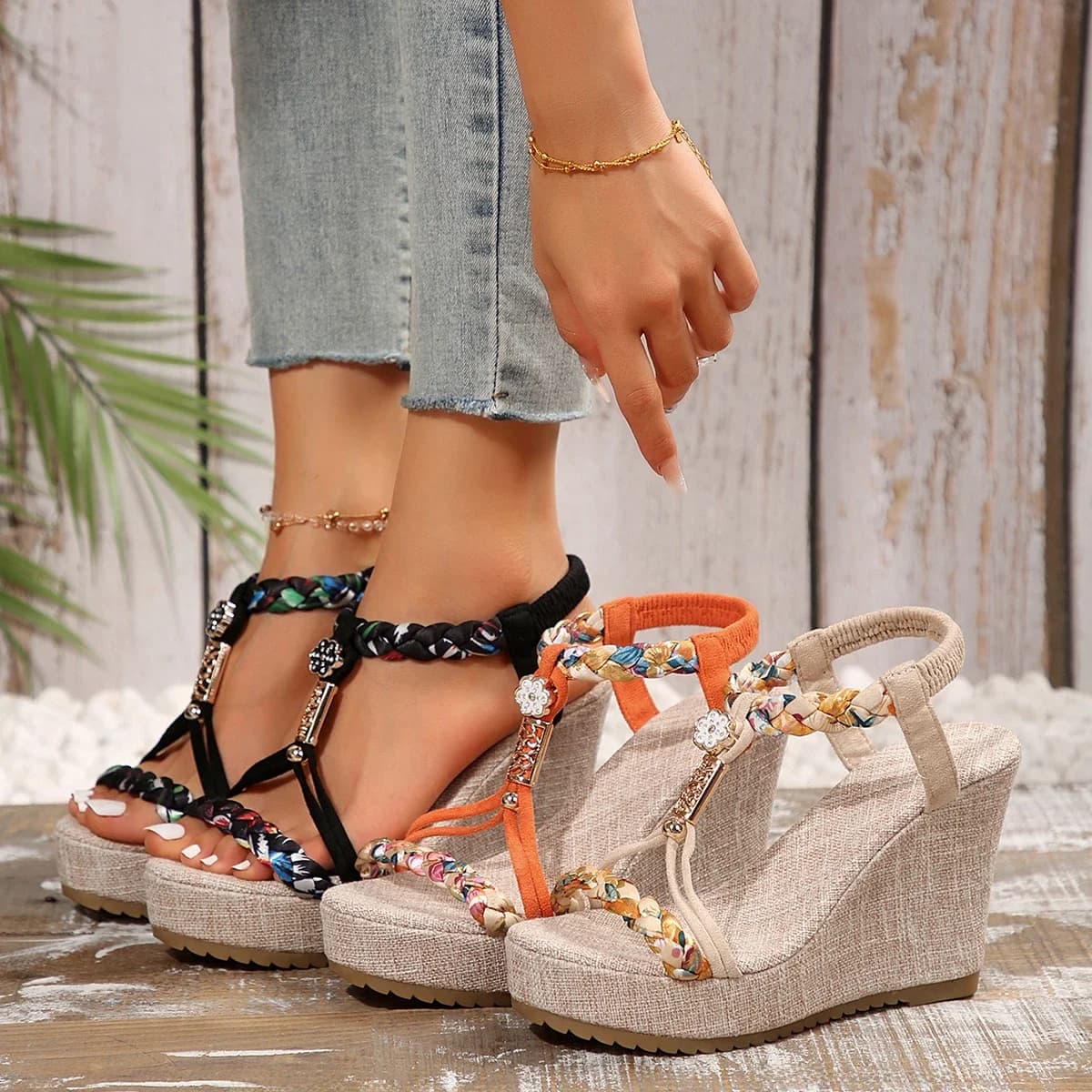 Vrouwen Sleehakken Sandalen 2024 Nieuwe Zomer Mode Designer Schoenen Voor Vrouwen Hoge Kwaliteit Platform Sandalen Casual Outdoor Sandalen Vrouwen