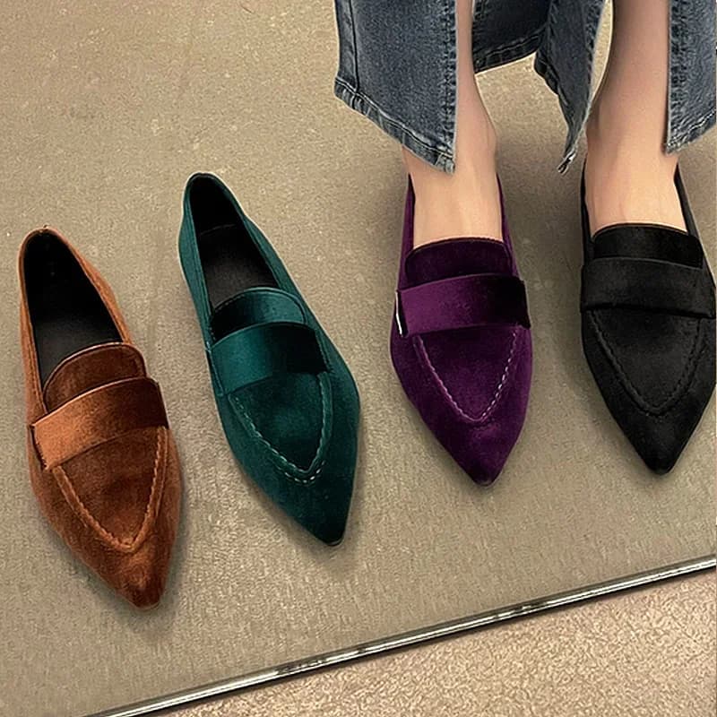 Vrouwen Luxe Fluwelen Mocassins Mode Puntschoen Loafers Dames 2023 Lente Nieuwe Paars Velours Ballet Platte Schoenen