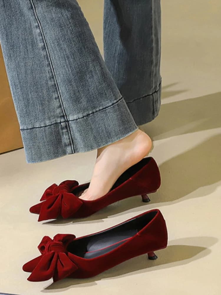 Koreaanse Temperament Suède Stiletto Enkel Schoenen Met Puntige Teen En Veelzijdige Strik Casual Lage Hakken Commuting Schoenen Voor Dames