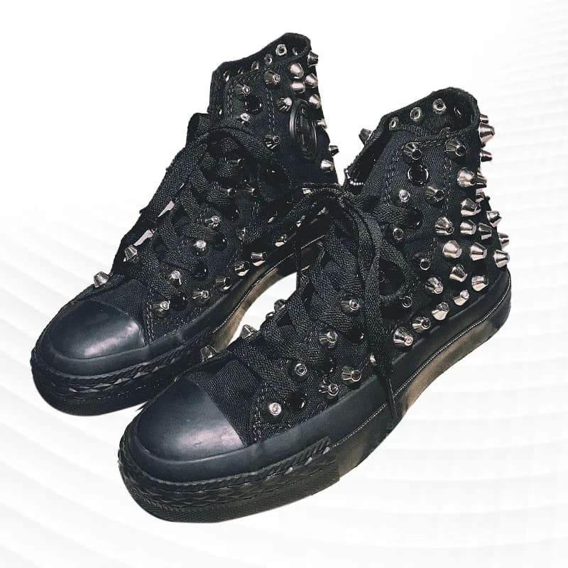 Grote maat geheel zwarte geklonken hiphop punk show canvas schoenen handgemaakte aangepaste mannen en vrouwen koppels comfortabele casual schoenen