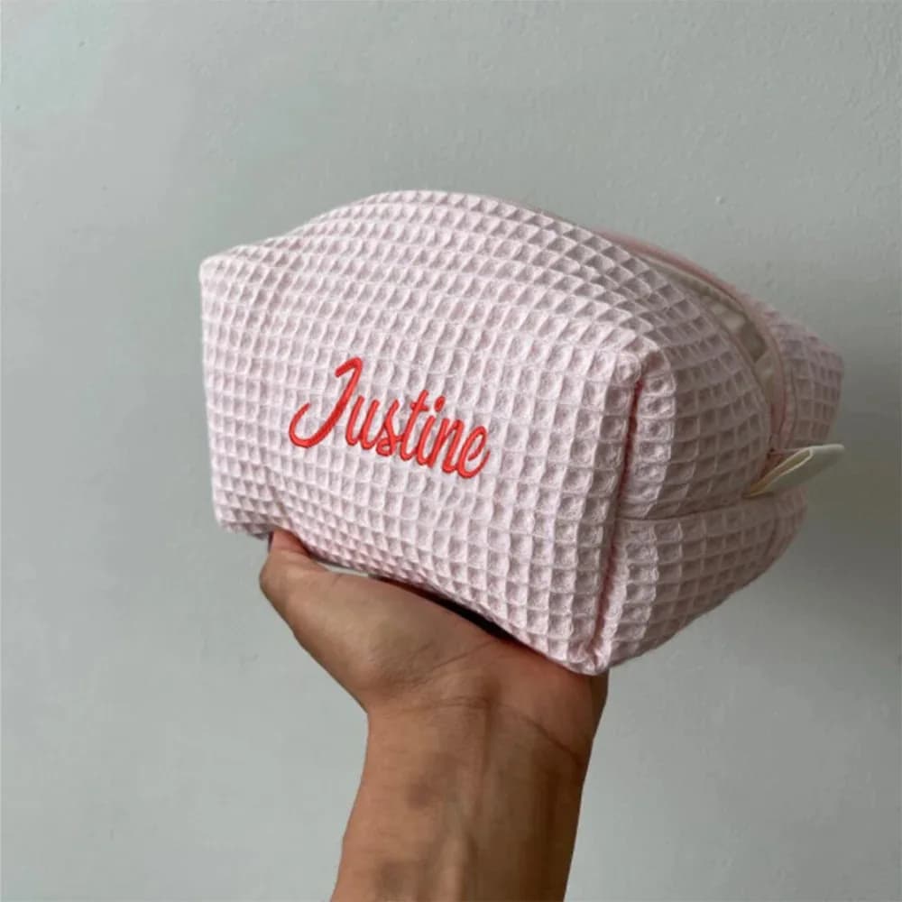 Op maat gemaakte make-uptas met geborduurde naam - Reistoilettas Duurzaam zacht cosmetisch zakje voor vrouwen Perfect cadeau voor dagelijks gebruik