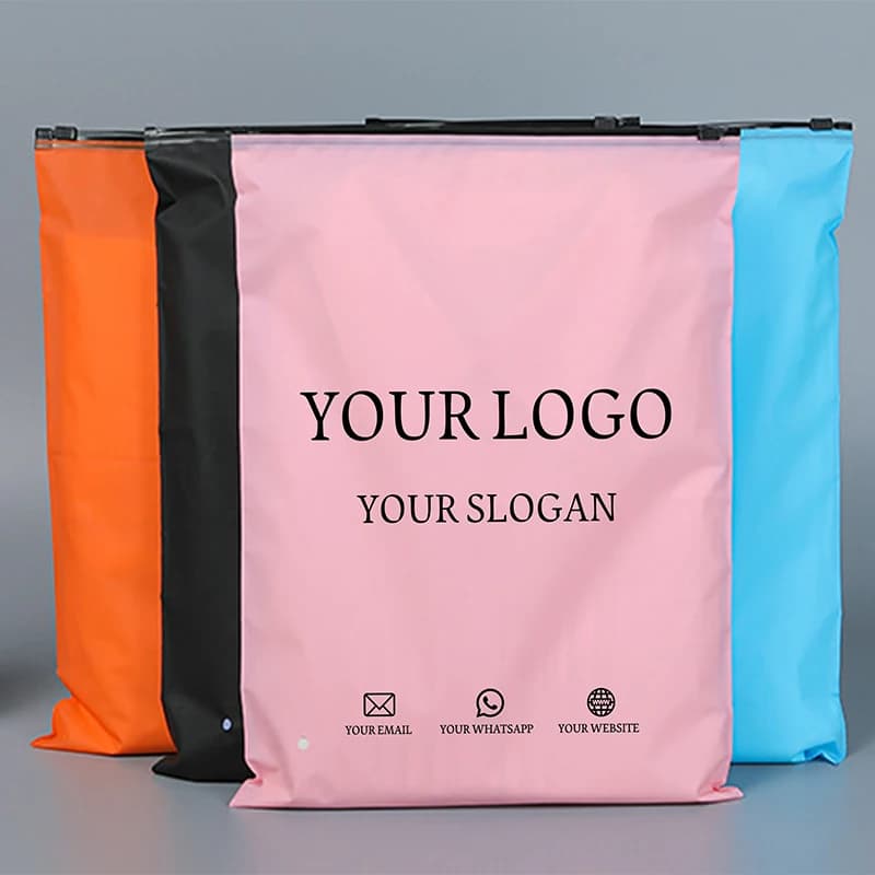 Aangepaste logo kleurrijke ritszakken, hoogwaardige kledingverpakkingszakken, kledingtas met ritssluiting voor shirts, sokken, ondergoed,