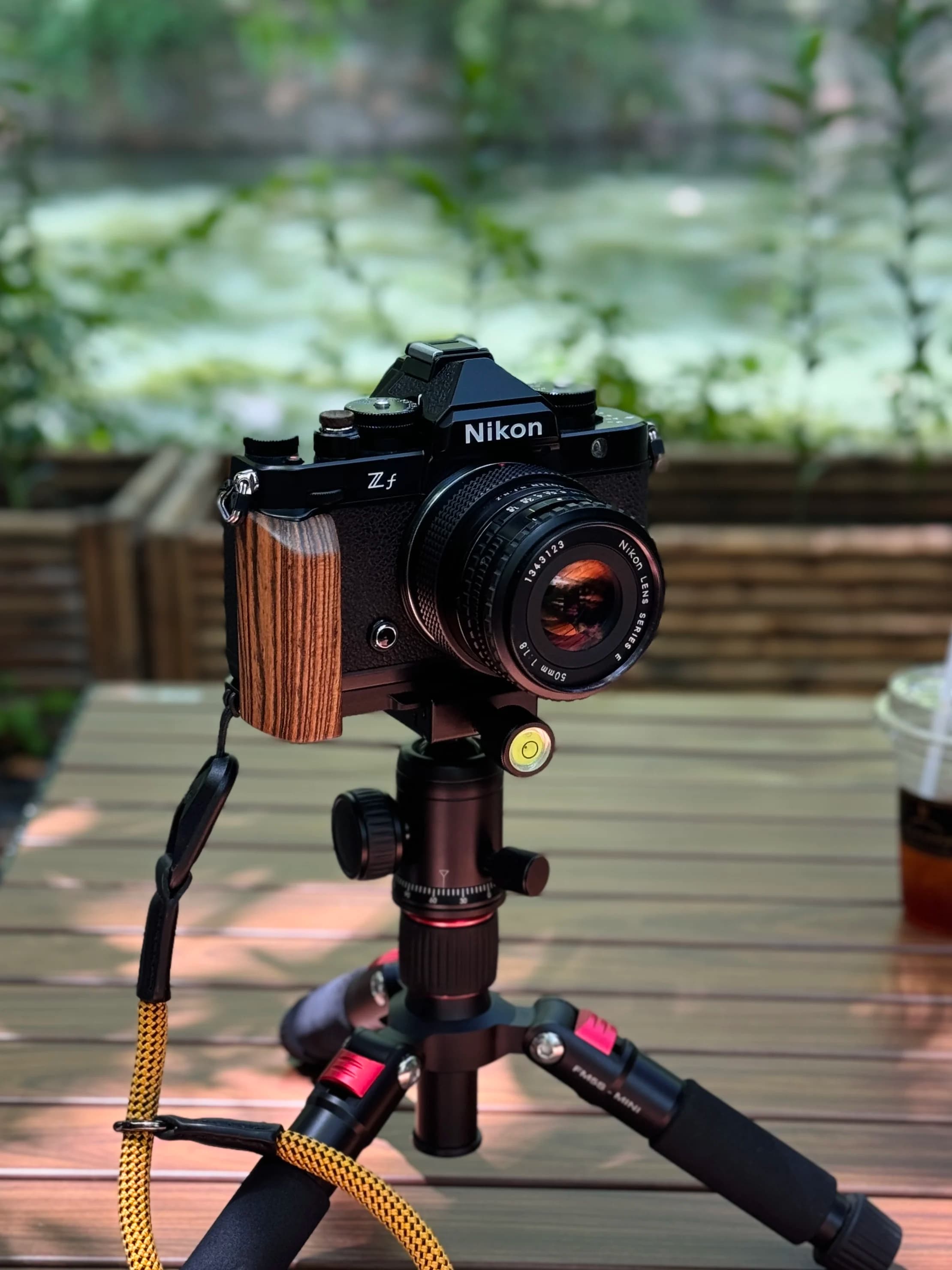 Professionele houten handgreep voor Nikon ZF-camera - Antislip en schokbestendig ontwerp voor DSLR/spiegelloos