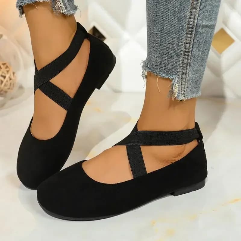 Franse retro rode suède ballerina's dames 2026 lente kruisband platte hak rode fluwelen Mary Jane schoenen plus size dames loafers