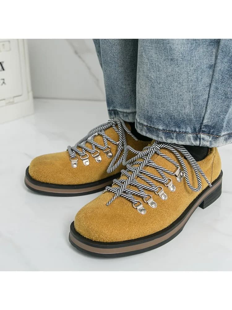 Klassieke retro-stijl koe suède vrijetijdsschoenen voor heren Hoogwaardige handgemaakte zakelijke leren schoenen Merk Comfort Low Top Oxford-schoenen