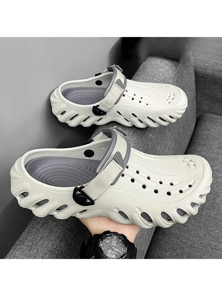 Mode heren buitensandalen Dikke bodem Antislipgat Watersport Rijden Strand Casual pantoffels Instapper EVA Comfortschoenen