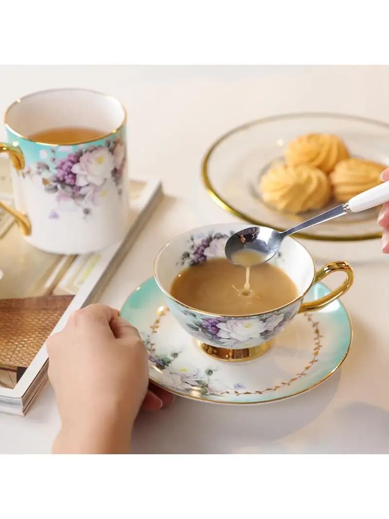 Luxe kop en schotel van porselein, Engels afternoon tea servies, voor feestjes thuis, bruiloft cadeau
