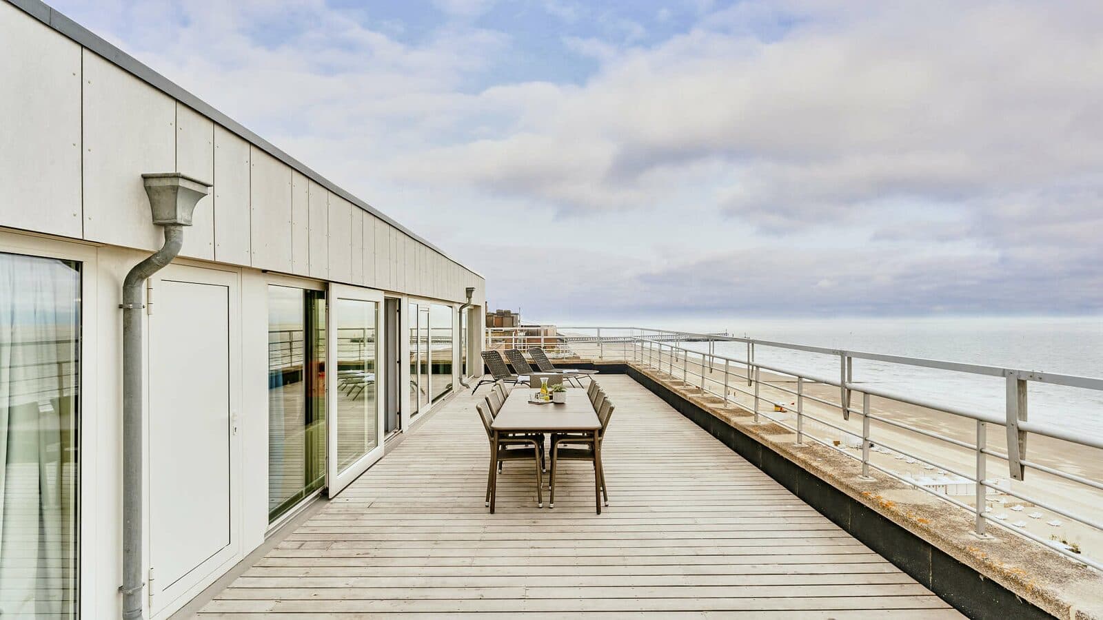 Unieke penthouse met panoramisch zeezicht |10p