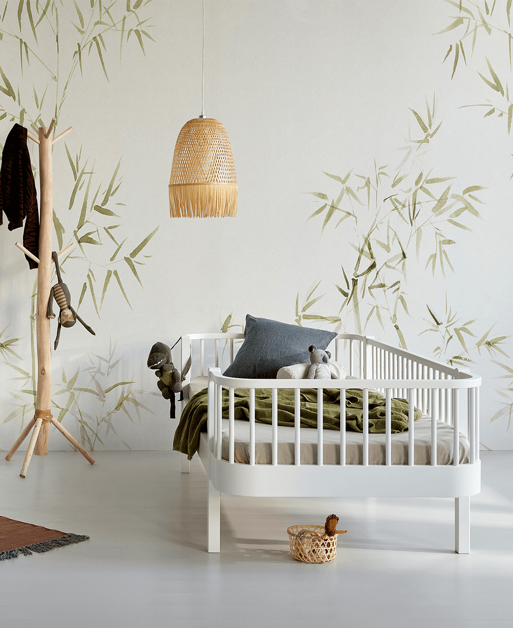 Oliver Furniture - Original day bed white