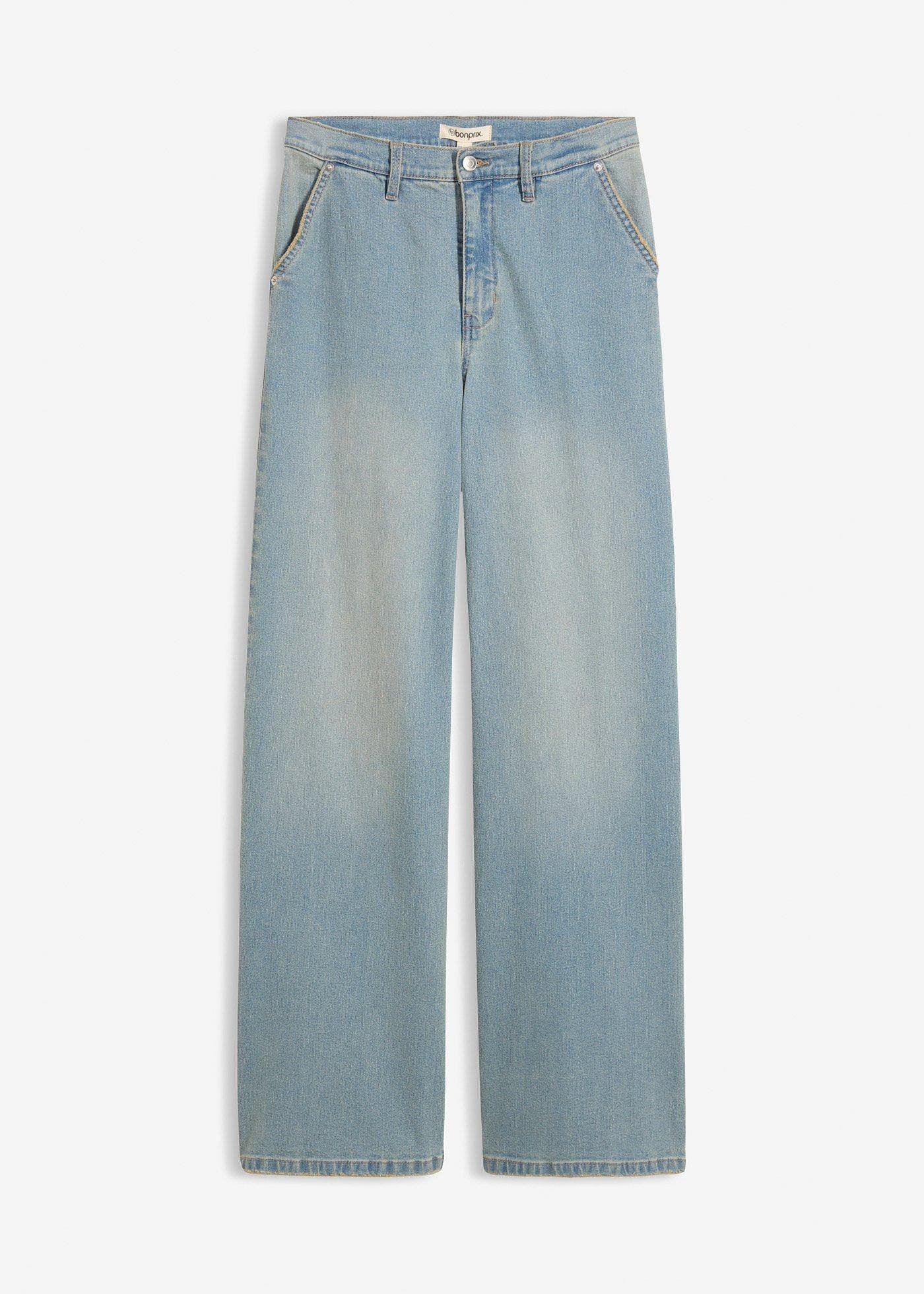 Straight jeans, high waist