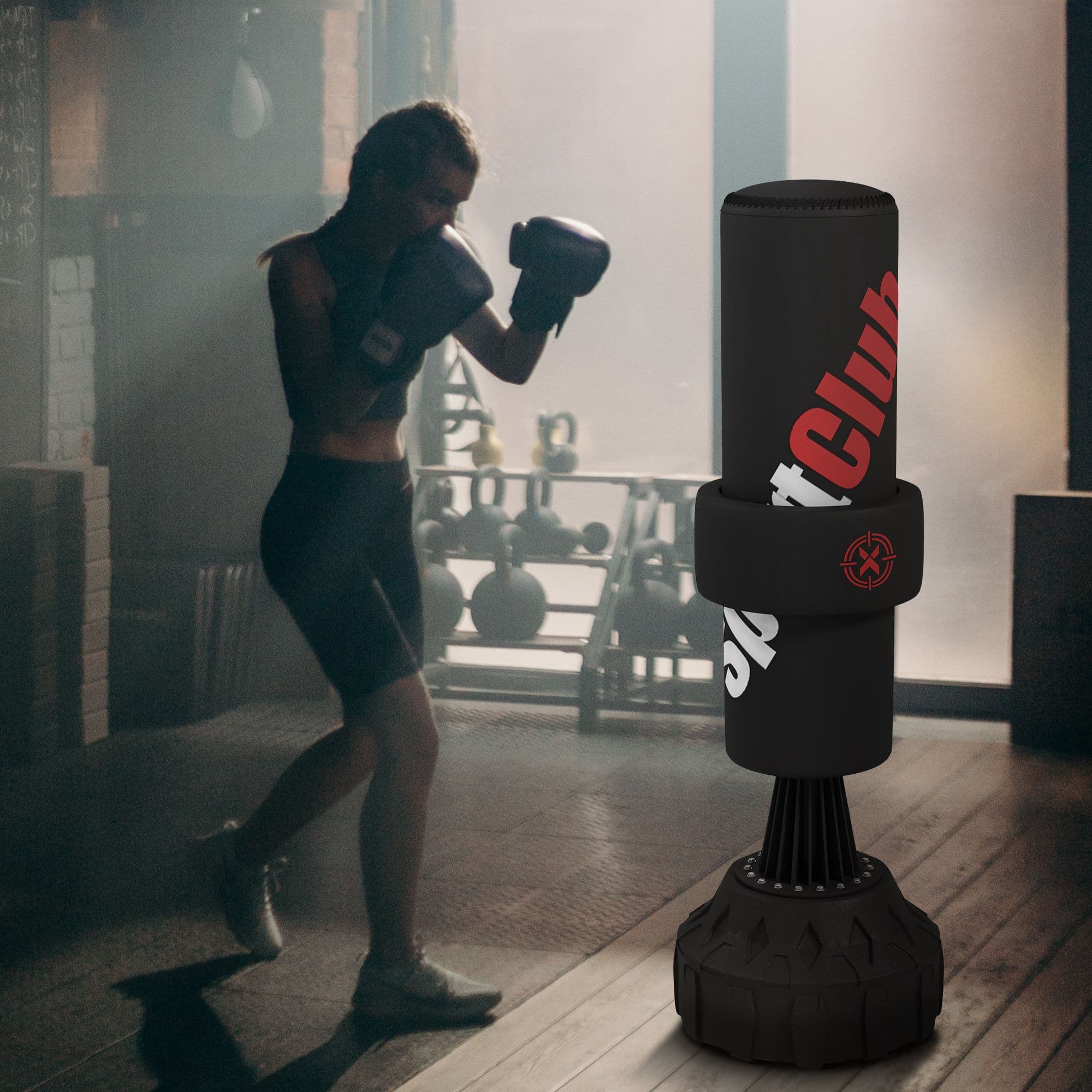 SPORTNOW vrijstaande bokszak, verstelbaar stootkussen, vulbare basis tot 50 kg, ideale training voor thuis, 58 x 58 x 175 cm, zwart | Aosom.nl