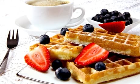 Voor 1 persoon: 1 5 uur kickbiken 1 uur Mölky koffie met een grote suikerwafel en een naturel pannenkoek