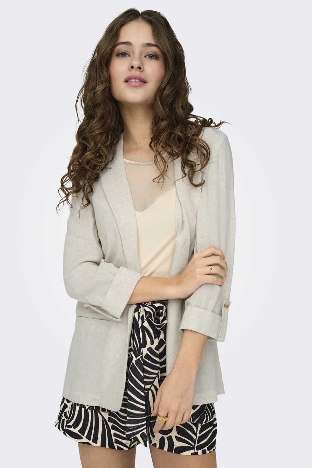Only ecru dames blazer | Revers kraag | Regular fit | Paspelzakken | Structuur patroon | 3/4 mouw