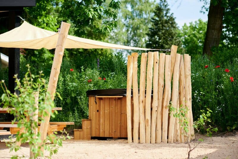 Villa voor 8 personen met spa en buitenhaard op de Veluwe in Voorthuizen