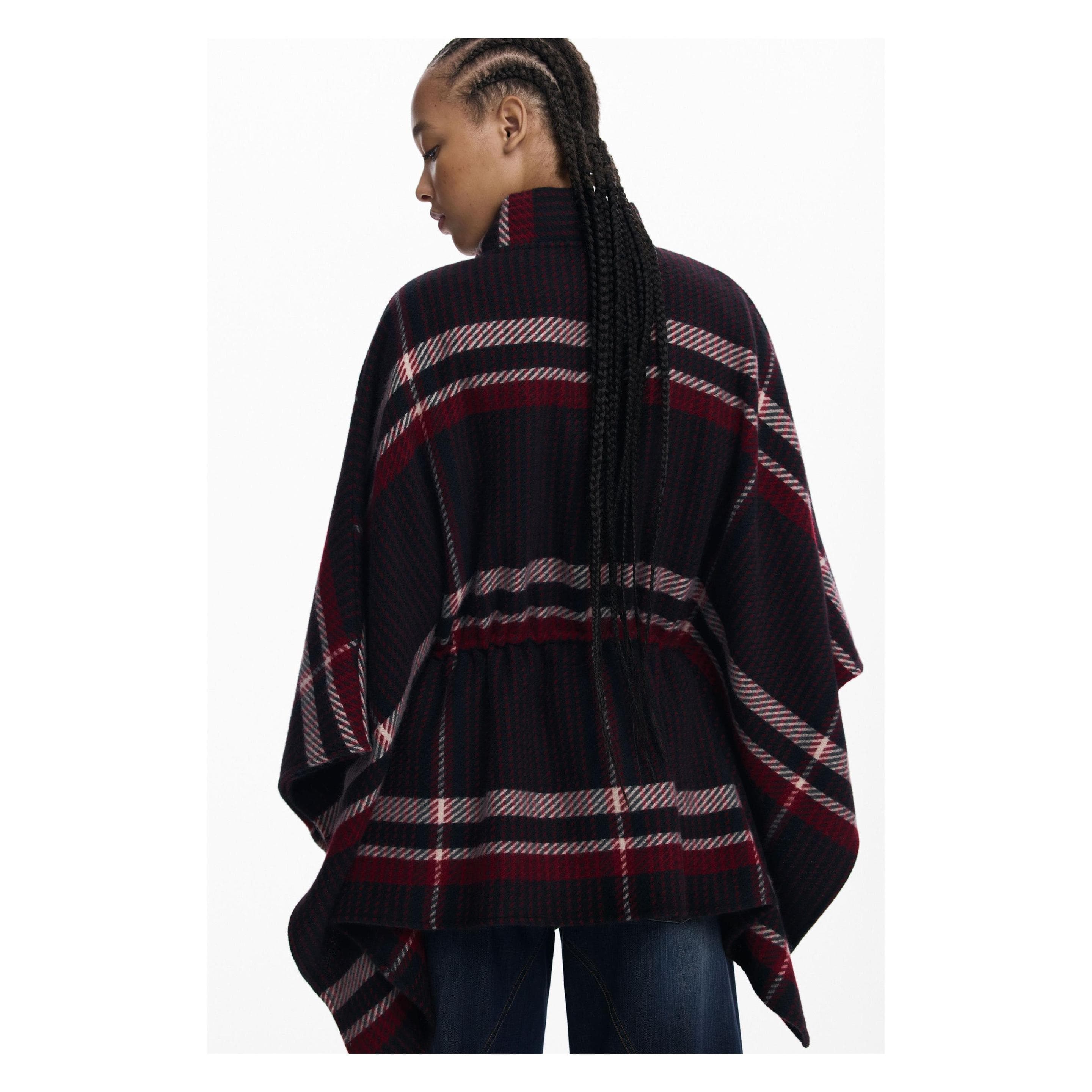 Desigual, Badponcho, Aldama